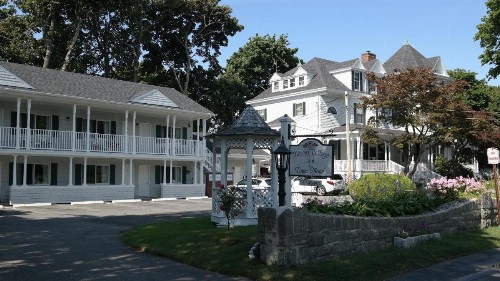 Moseley Cottage Inn and The Town Motel - image 46
