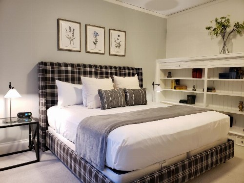Hearthside Inn - image 31