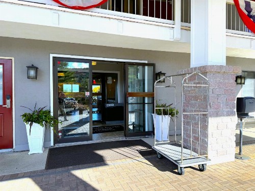 Atlantic Eyrie Lodge - image 42