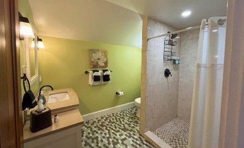 Saltair Inn Waterfront B&B - image 11