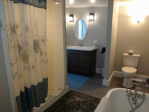 Saltair Inn Waterfront B&B - image 14