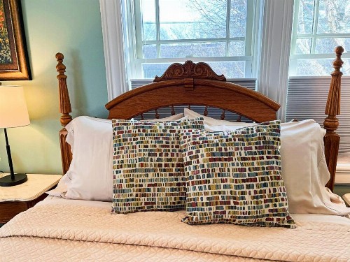Saltair Inn Waterfront B&B - image 3