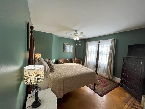 Saltair Inn Waterfront B&B - image 42
