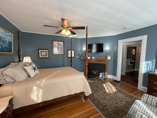 Saltair Inn Waterfront B&B - image 46