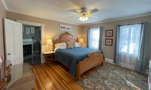 Saltair Inn Waterfront B&B - image 49