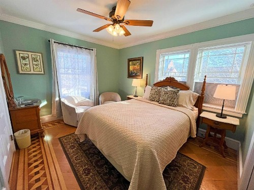 Saltair Inn Waterfront B&B - image 8