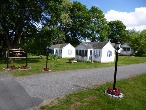 Bar Harbor Cottages & Suites - image 26