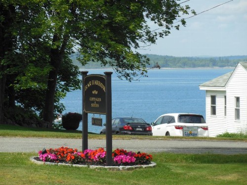 Bar Harbor Cottages & Suites - image 3