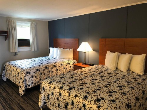 Edenbrook Motel - image 7