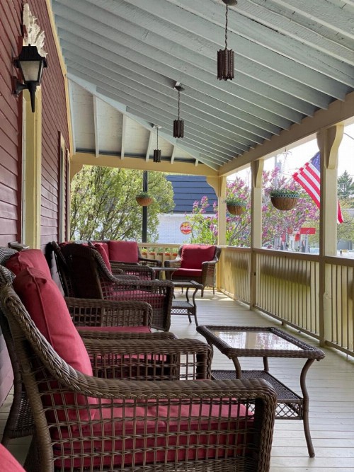 Central House Inn