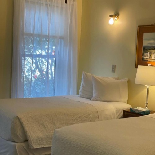 Central House Inn - image 16