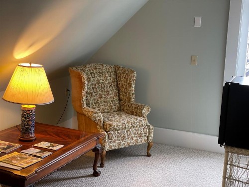 Central House Inn - image 22