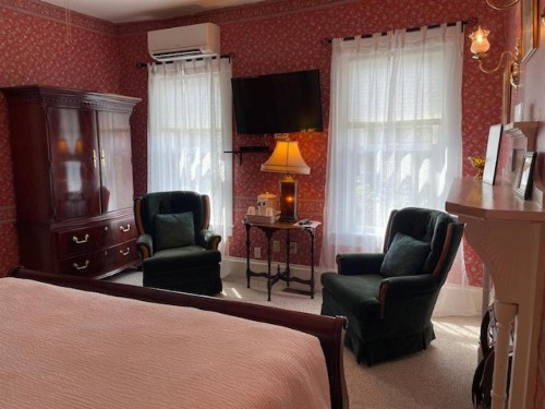 Central House Inn - image 25