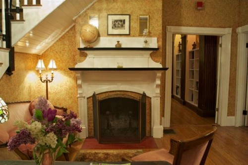 Central House Inn - image 32