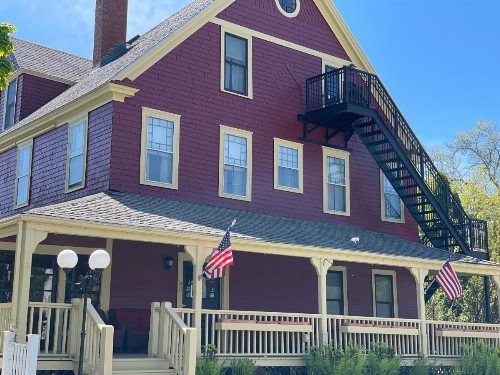 Central House Inn - image 47