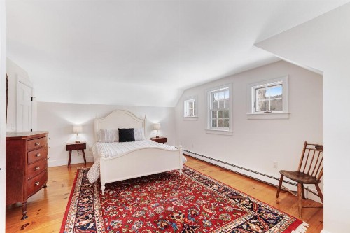1795 Farmhouse - image 8