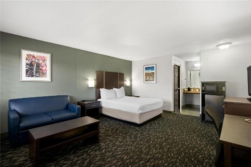 Best Western Desert Villa Inn - image 25