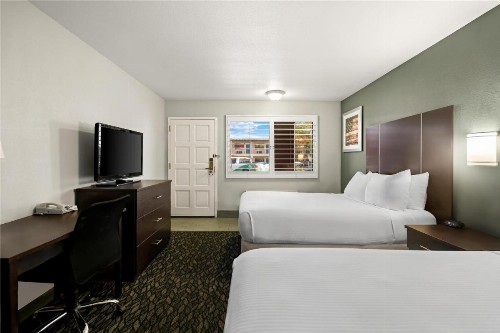 Best Western Desert Villa Inn - image 27