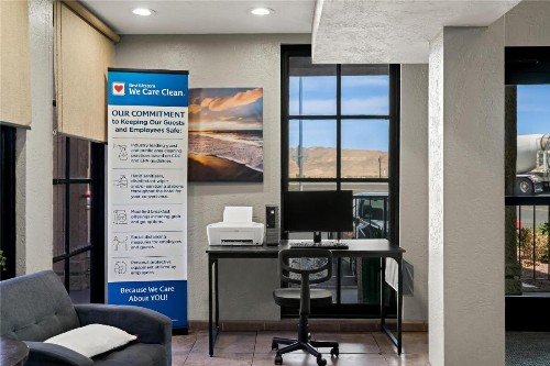 Best Western Desert Villa Inn - image 3