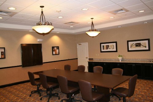 Hampton Inn and Suites Barstow - image 21