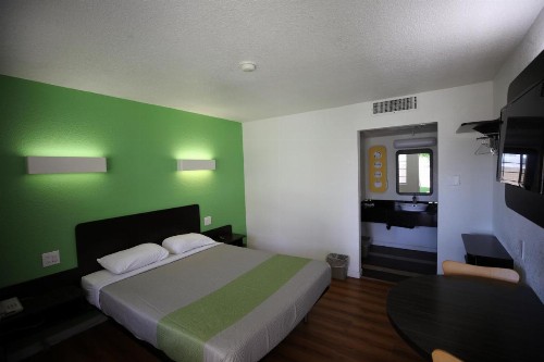 Motel 6-Barstow CA - image 27