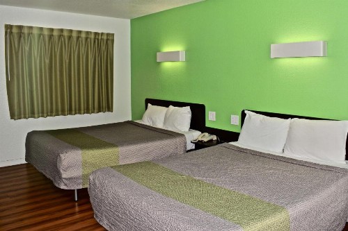 Motel 6-Barstow CA - image 3