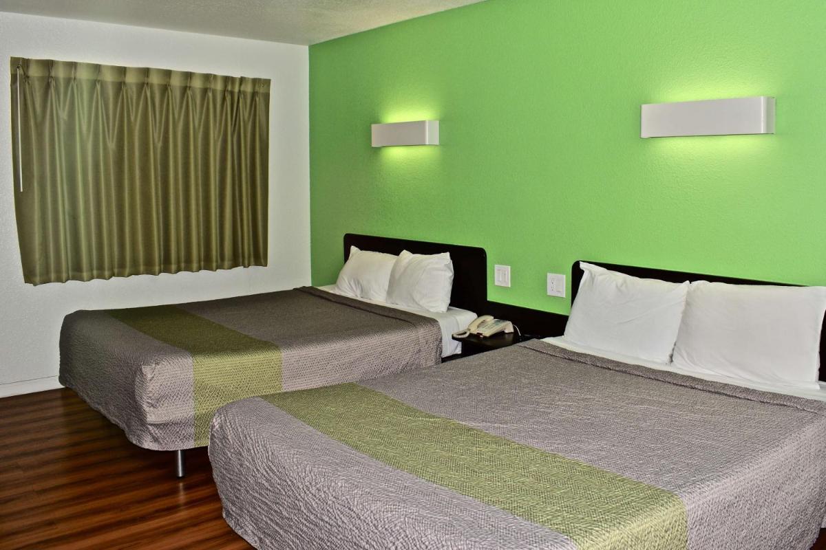 Motel 6-Barstow CA - image 3