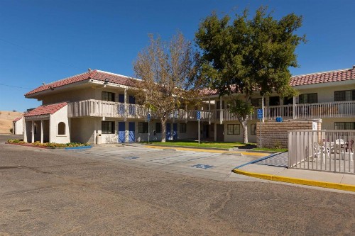 Motel 6-Barstow CA - image 39