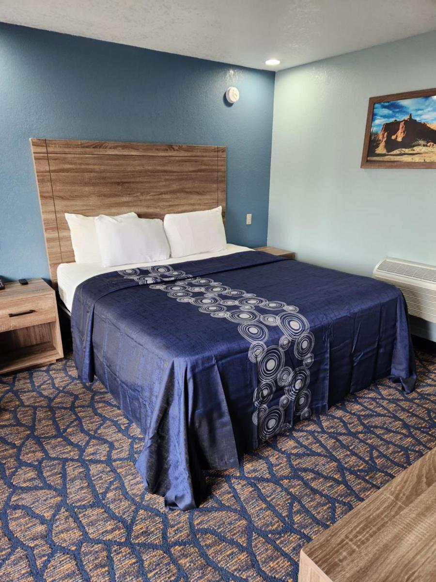 Travelodge by Wyndham Barstow - image 2