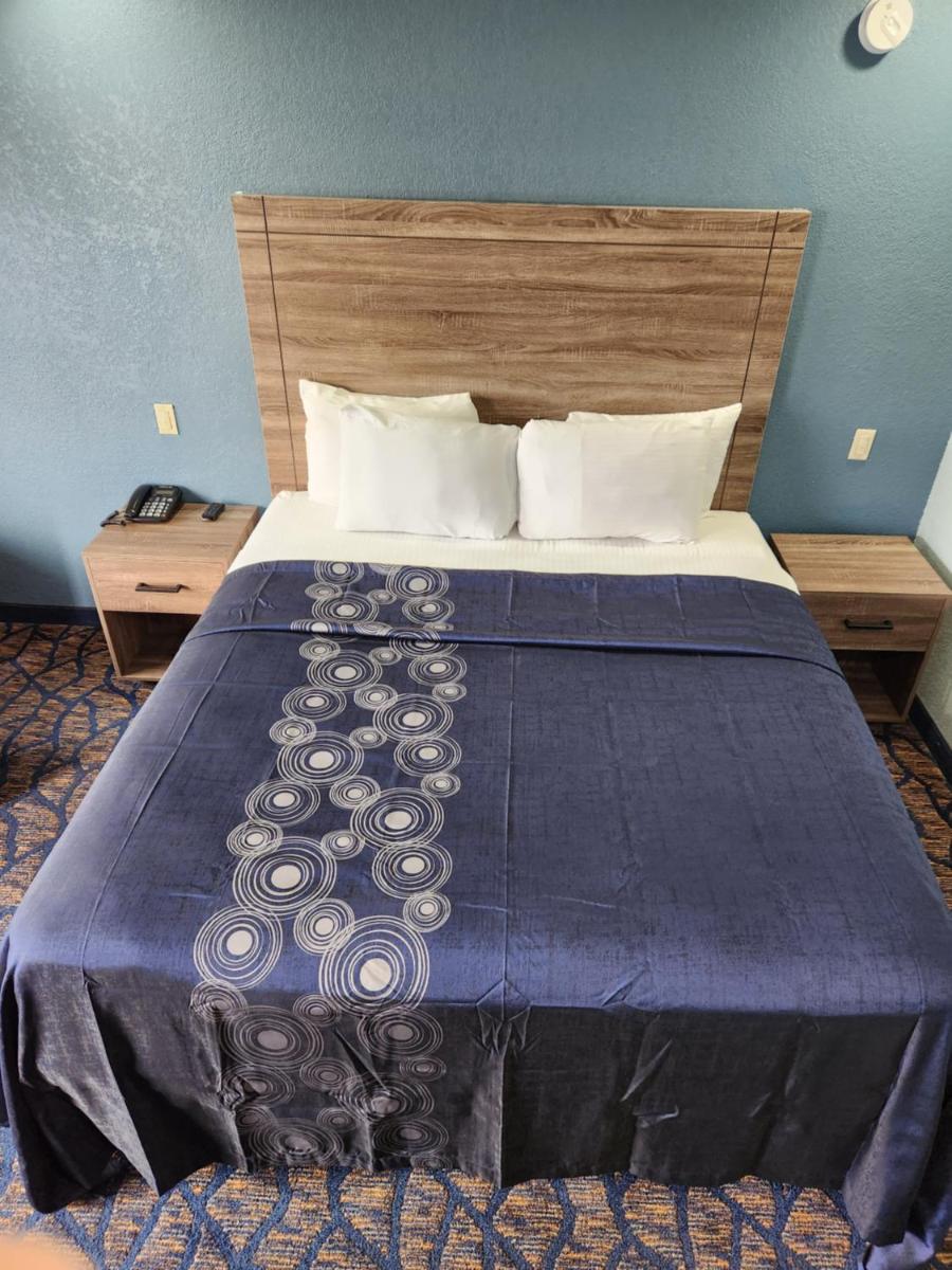 Travelodge by Wyndham Barstow - image 7