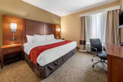 Comfort Suites Barstow near I-15 - image 10