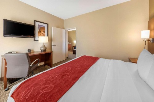 Comfort Suites Barstow near I-15 - image 16