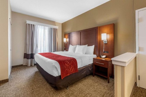 Comfort Suites Barstow near I-15 - image 18