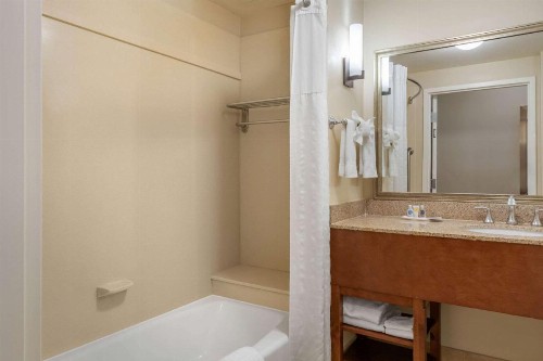 Comfort Suites Barstow near I-15 - image 24