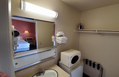 Stardust Inn - image 43
