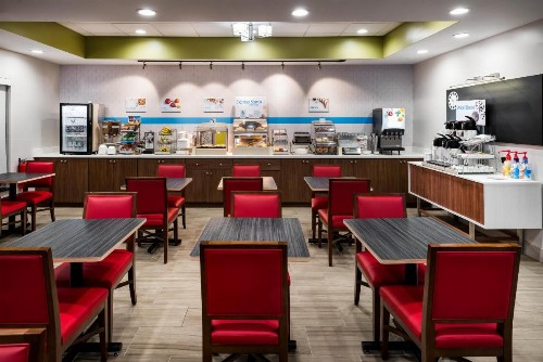Holiday Inn Express Hotel & Suites Bartow an IHG Hotel - image 19