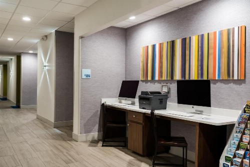 Holiday Inn Express Hotel & Suites Bartow an IHG Hotel - image 30