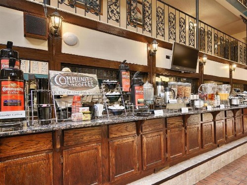 Baton Rouge Hotel - image 6