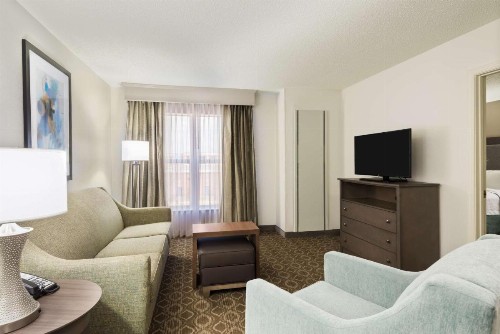 Homewood Suites Baton Rouge - image 18