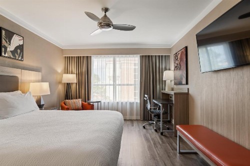 Holiday Inn Baton Rouge College Drive I-10 an IHG Hotel - image 32