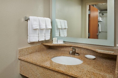 SpringHill Suites by Marriott Baton Rouge North / Airport - image 15