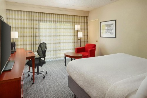 Courtyard by Marriott Baton Rouge Acadian Centre/LSU Area - image 10