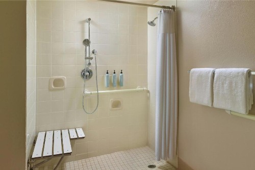 Courtyard by Marriott Baton Rouge Acadian Centre/LSU Area - image 18