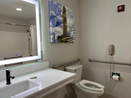 Best Western LSU/Medical Corridor Inn & Suites - image 47