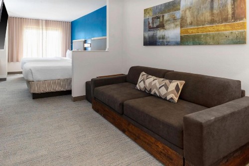 SpringHill Suites by Marriott Baton Rouge South - image 6