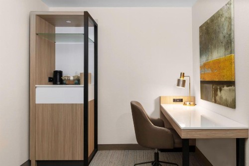 SpringHill Suites by Marriott Baton Rouge South - image 8