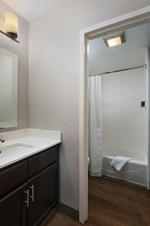 TownePlace Suites by Marriott Baton Rouge South - image 26