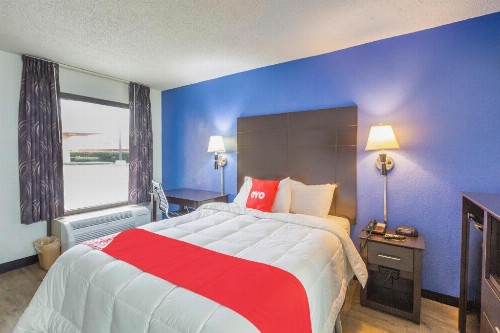 OYO Hotel Baton Rouge Mid City - image 49