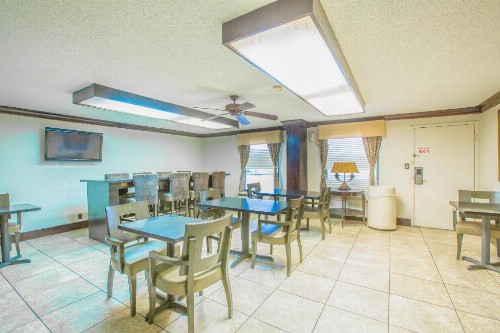 OYO Hotel Baton Rouge Mid City - image 7