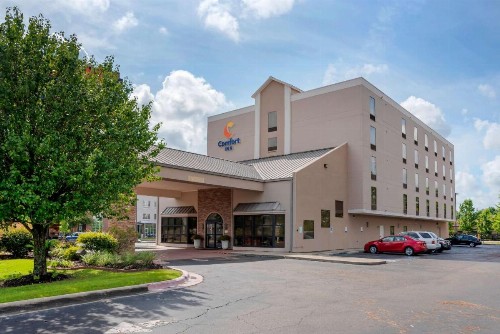 Comfort Inn University Area - image 9